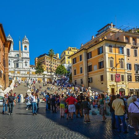 Апартаменты Trevi Charme Рим Экстерьер фото