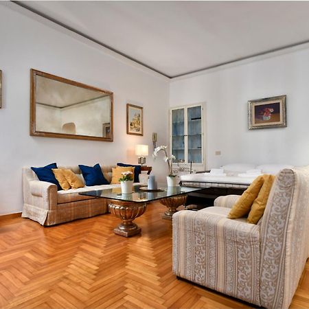 Апартаменты Trevi Charme Рим Экстерьер фото